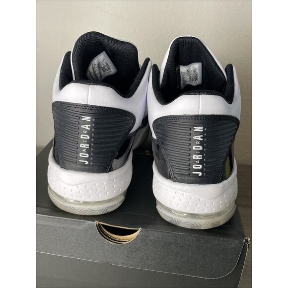 Size 8.5 - Air Jordan Max Aura 2 White Gym Red main image 7